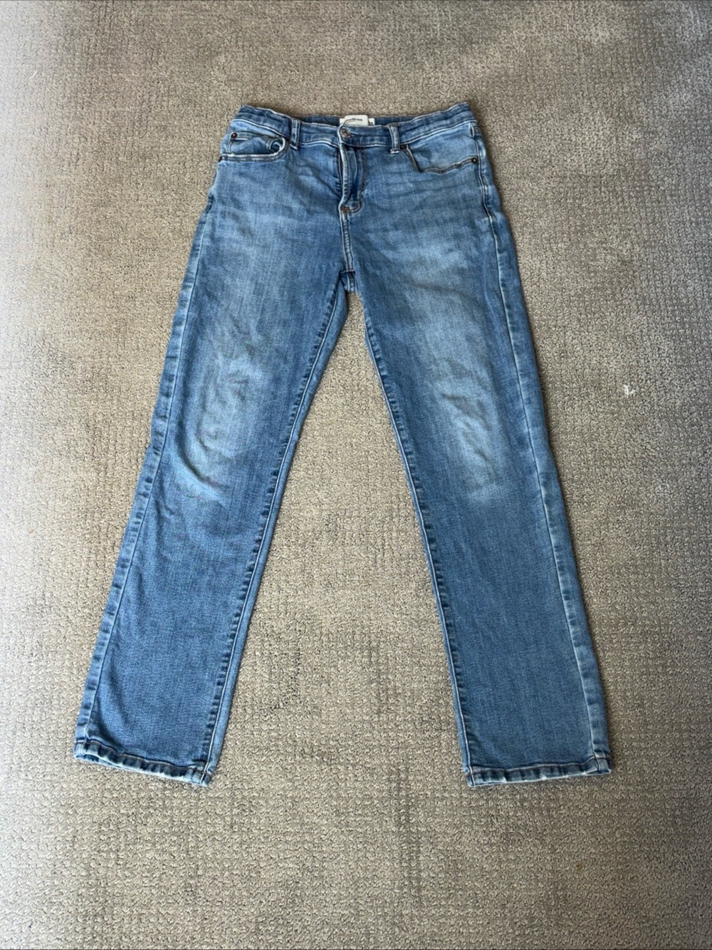 Abercrombie Women’s Size 16 Blue Straight-Leg Jeans